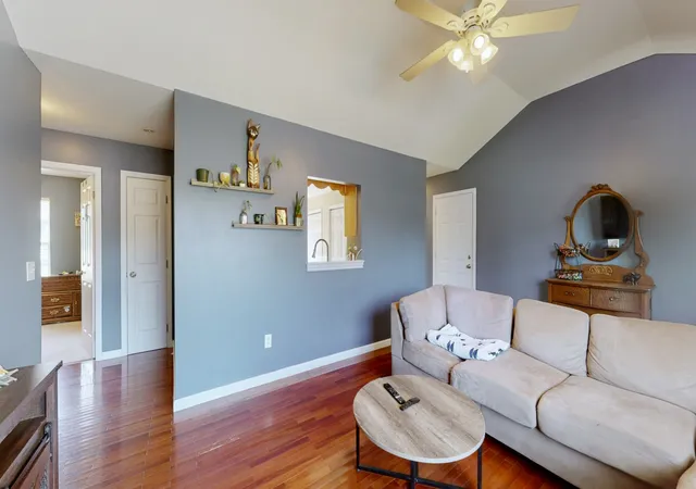 Photo 3 of Single family home for sale at 507 Corlew Cir, White Bluff, TN 37187 | MLS# 3514118 | Listing updated on 2026-09-21