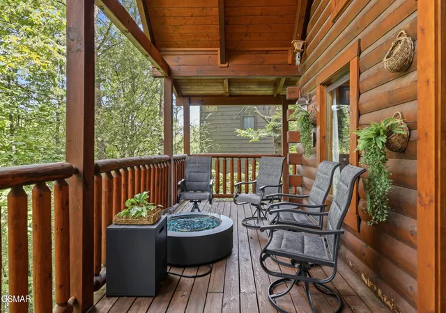 Photo 4 of Single family home for sale at 3516 Sand Ridge Way, Pigeon Forge, TN 37863 | MLS# 3513782 | Listing updated on 2026-10-08