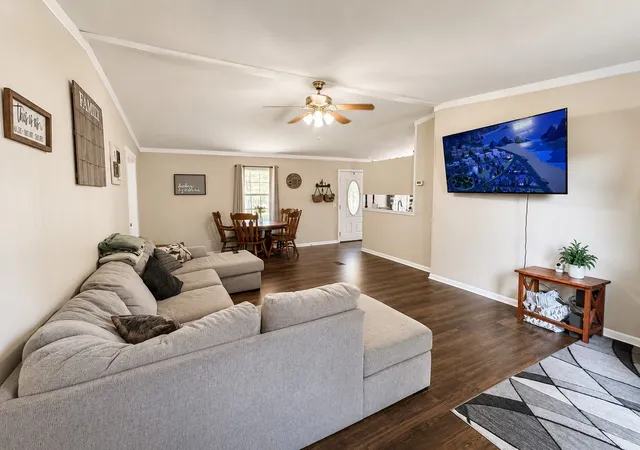 Photo 3 of Manufactured home for sale at 3231 E Stinson Rd, Lafayette, TN 37083 | MLS# 3513838 | Listing updated on 2026-09-11