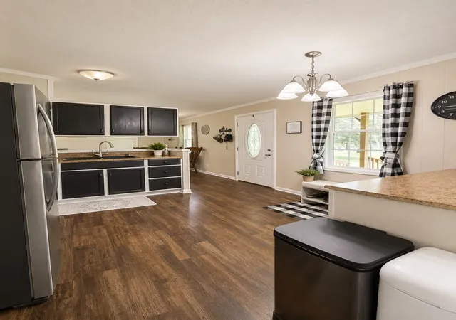Photo 4 of Manufactured home for sale at 3231 E Stinson Rd, Lafayette, TN 37083 | MLS# 3513838 | Listing updated on 2026-09-11