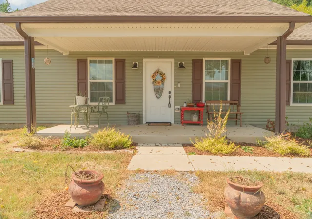 Photo 1 of Single family home for sale at 1030 Bryant Rd, Ashland City, TN 37015 | MLS# 3514085 | Listing updated on 2026-09-14