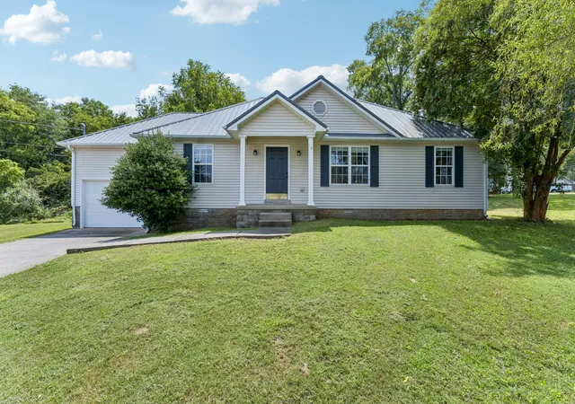 Photo 1 of Single family home for sale at 1012 Wismar Ct, Murfreesboro, TN 37130 | MLS# 3514259 | Listing updated on 2026-09-15
