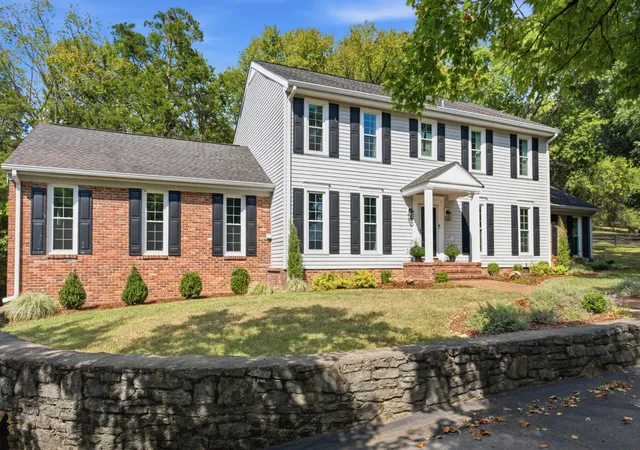 Photo 2 of Single family home for sale at 1712 Old Hickory Blvd, Brentwood, TN 37027 | MLS# 3545692 | Listing updated on 2026-10-04