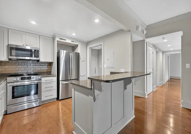 Photo 1 of Condo for sale at 4215 Harding Pike #412, Nashville, TN 37205 | MLS# 3520958 | Listing updated on 2026-09-12