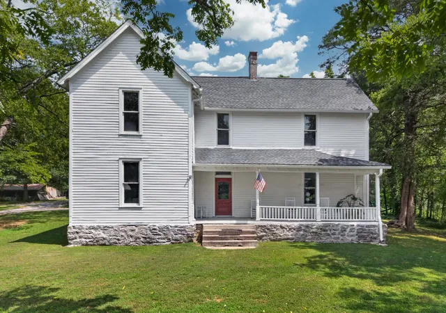 Photo 1 of Single family home for sale at 142 Eldad Rd, Fayetteville, TN 37334 | MLS# 3514836 | Listing updated on 2026-09-14