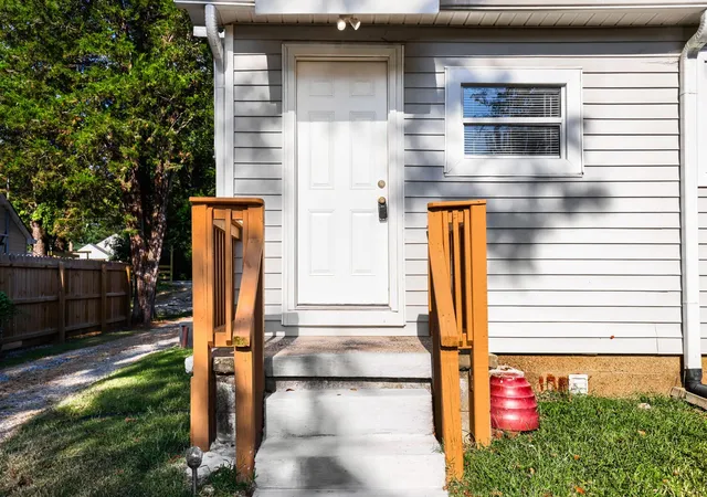 Photo 4 of Multi family home for sale at 1309 Jones Ave, Nashville, TN 37207 | MLS# 3542675 | Listing updated on 2026-09-28
