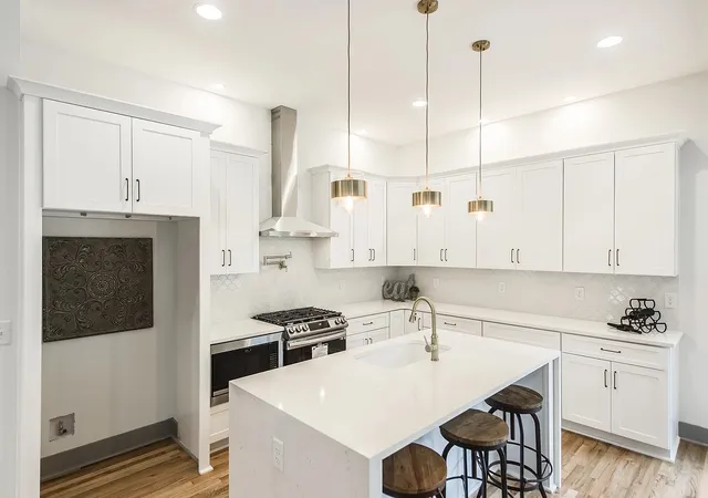 Photo 3 of Single family home for sale at 2216 Summitt Ave, Nashville, TN 37218 | MLS# 3528036 | Listing updated on 2026-09-15