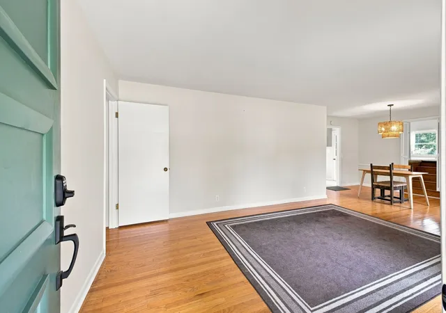 Photo 3 of Single family home for sale at 5005 Whispering Hills Ct, Nashville, TN 37211 | MLS# 3514656 | Listing updated on 2026-09-10