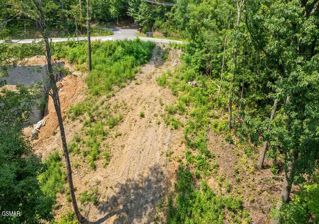 Photo 4 of Land for sale at 1315 Garrett Dr, Gatlinburg, TN 37738 | MLS# 3514733 | Listing updated on 2026-10-06
