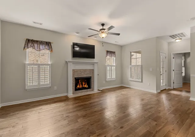Photo 4 of Single family home for sale at 1068 Ambling Way, Gallatin, TN 37066 | MLS# 3518999 | Listing updated on 2026-10-12