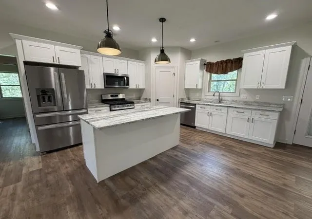 Photo 2 of Single family home for sale at 320 Hawthorne Ln, Savannah, TN 38372 | MLS# 3514927 | Listing updated on 2026-10-09