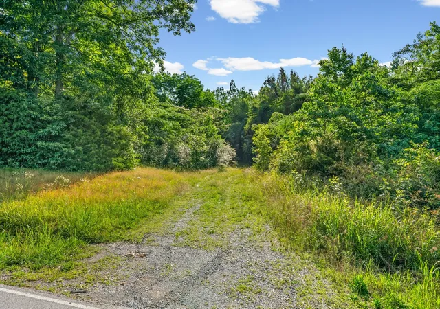 Photo 3 of Land for sale at 1010 Saddle Tree Rd, Ashland City, TN 37015 | MLS# 3516013 | Listing updated on 2026-09-14