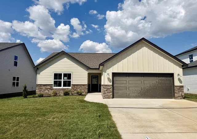 Photo 2 of Single family home for sale at 151 Persinger Pl, Clarksville, TN 37042 | MLS# 3515210 | Listing updated on 2026-10-27
