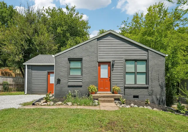 Photo 1 of Sale Pending at 1467 Snell Blvd, Nashville, TN 37218 | MLS# 3515320 | Listing updated on 2026-09-15