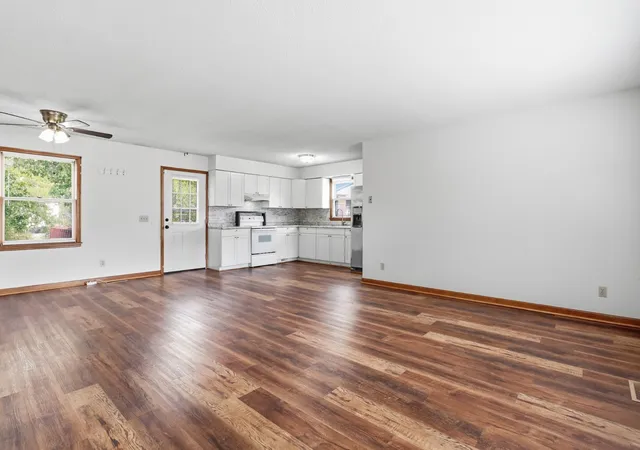 Photo 4 of Single family home for sale at 1205 Highway 82 S, Shelbyville, TN 37160 | MLS# 3515290 | Listing updated on 2026-09-12