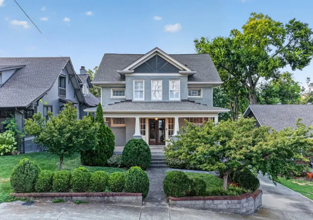 Photo 1 of Mansion for sale at 1708 Linden Ave, Nashville, TN 37212 | MLS# 3515303 | Listing updated on 2026-09-15