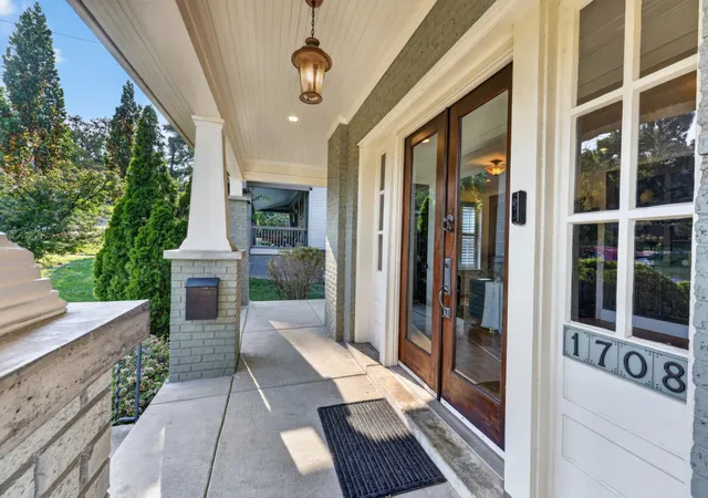 Photo 3 of Single family home for sale at 1708 Linden Ave, Nashville, TN 37212 | MLS# 3515303 | Listing updated on 2026-09-15