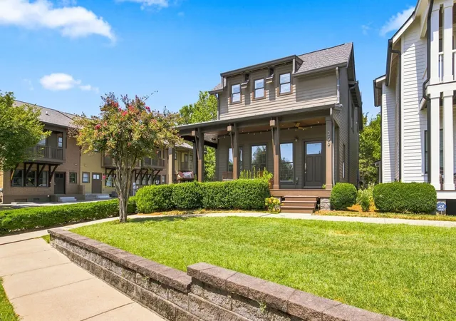 Photo 2 of Single family home for sale at 359 Sylvan Park Ln, Nashville, TN 37209 | MLS# 3520378 | Listing updated on 2026-09-15