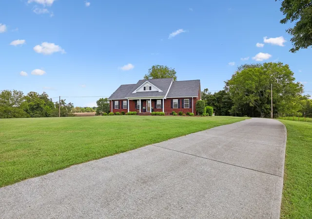 Photo 2 of Single family home for sale at 533 Rome Rd, Riddleton, TN 37151 | MLS# 3529367 | Listing updated on 2026-10-06