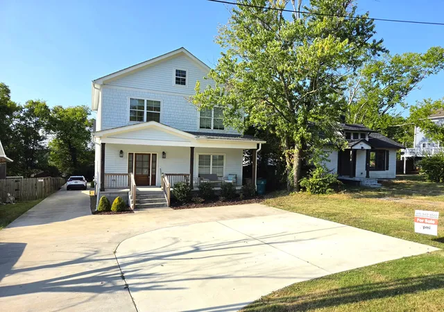 Photo 1 of Single family home for sale at 1002 Elvira Ave #A, Nashville, TN 37216 | MLS# 3516182 | Listing updated on 2026-09-15