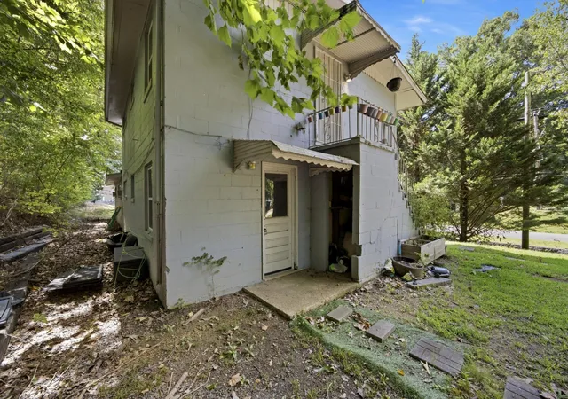 Photo 4 of Multi family home for sale at 713 Lupton Dr, Chattanooga, TN 37415 | MLS# 3516211 | Listing updated on 2026-09-26