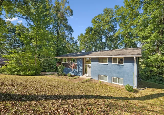 Photo 3 of Single family home for sale at 240 Harpeth Hills Dr, Kingston Springs, TN 37082 | MLS# 3520567 | Listing updated on 2026-10-03