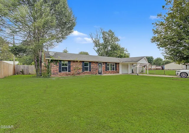 Photo 1 of Single family home for sale at 2319 Pittman Ctr Rd, Sevierville, TN 37876 | MLS# 3516299 | Listing updated on 2026-09-11