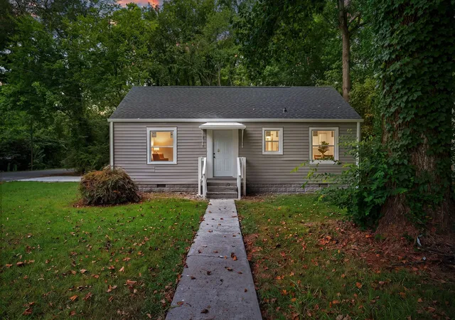 Single family home for sale at 434 Hawkins Ave, Murfreesboro, TN 37130 | MLS# 3527922