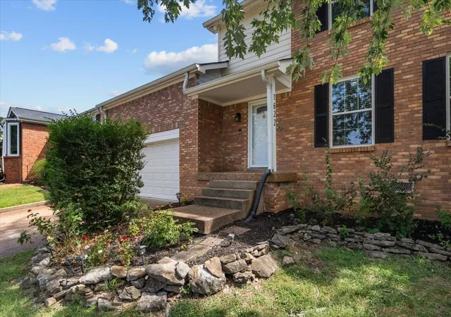 Photo 2 of Townhouse for sale at 1622 Vineland Dr, Brentwood, TN 37027 | MLS# 3525890 | Listing updated on 2026-09-15
