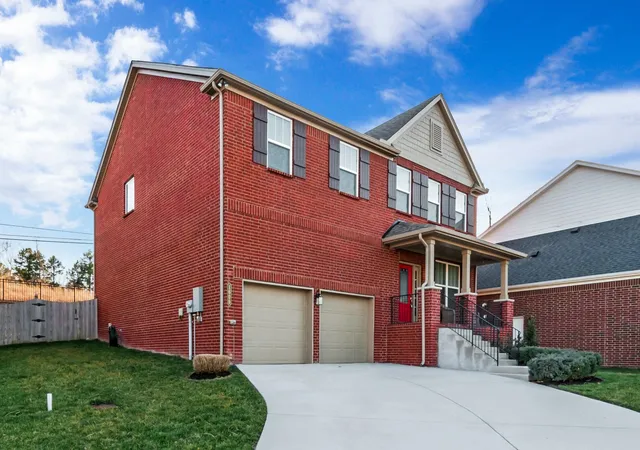 Photo 3 of Single family home for sale at 1609 Alayna Dr, Nashville, TN 37221 | MLS# 3520257 | Listing updated on 2026-09-15