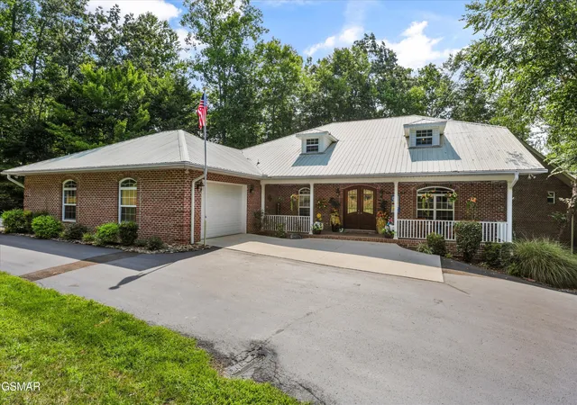 Single family home for sale at 860 Black Fox Harbor Rd, Washburn, TN 37888 | MLS# 3591818