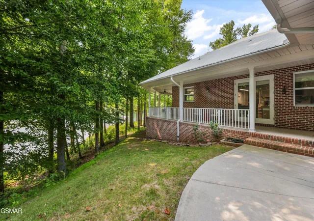 Photo 4 of Single family home for sale at 860 Black Fox Harbor Rd, Washburn, TN 37888 | MLS# 3591818 | Listing updated on 2026-09-24