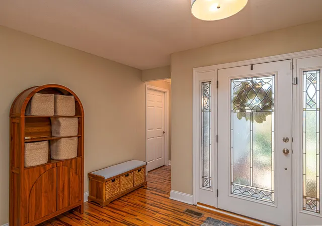 Photo 3 of Single family home for sale at 7918 Wolftever Dr, Ooltewah, TN 37363 | MLS# 3518806 | Listing updated on 2026-10-07