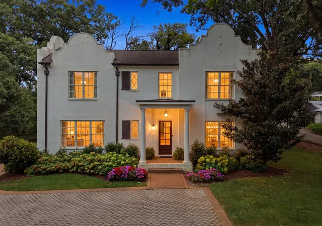 Photo 2 of Single family home for sale at 508 Lynnwood Blvd, Nashville, TN 37205 | MLS# 3520397 | Listing updated on 2026-09-15