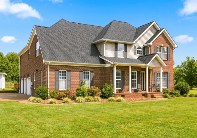 Photo 4 of Single family home for sale at 847 Nathan Dr, Columbia, TN 38401 | MLS# 3526059 | Listing updated on 2026-10-19