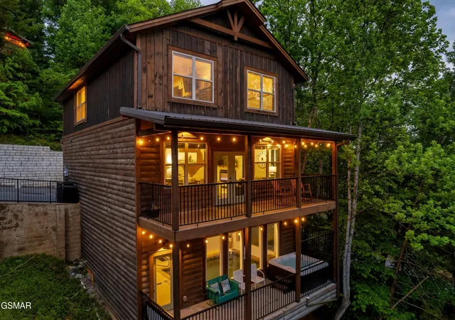 Photo 1 of Sale Pending at 3023 Ridge Top Resort Way, Pigeon Forge, TN 37863 | MLS# 3548004 | Listing updated on 2026-09-14