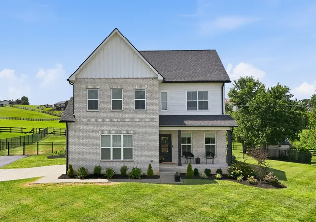 Photo 2 of Single family home for sale at 1412 Barrett Dr, Mount Juliet, TN 37122 | MLS# 3523696 | Listing updated on 2026-10-03