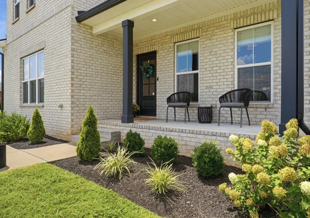 Photo 3 of Single family home for sale at 1412 Barrett Dr, Mount Juliet, TN 37122 | MLS# 3523696 | Listing updated on 2026-10-03