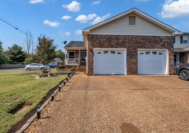 Photo 2 of Single family home for sale at 101 Sugar Maple N, Hendersonville, TN 37075 | MLS# 3518982 | Listing updated on 2026-09-14