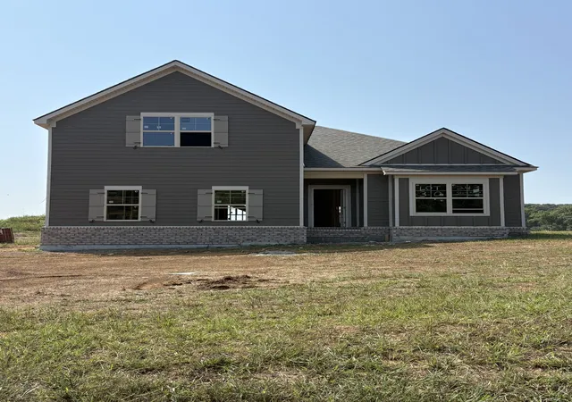 Photo 1 of Single family home for sale at 243 Stoneridge Cir, Shelbyville, TN 37160 | MLS# 3519001 | Listing updated on 2026-09-11