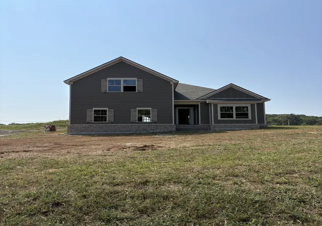 Photo 2 of Single family home for sale at 243 Stoneridge Cir, Shelbyville, TN 37160 | MLS# 3519001 | Listing updated on 2026-09-11