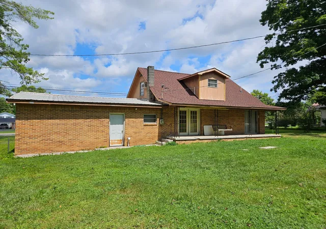 Photo 3 of Sale Pending at 32080 State Route 108, Gruetli Laager, TN 37339 | MLS# 3519016 | Listing updated on 2026-10-08