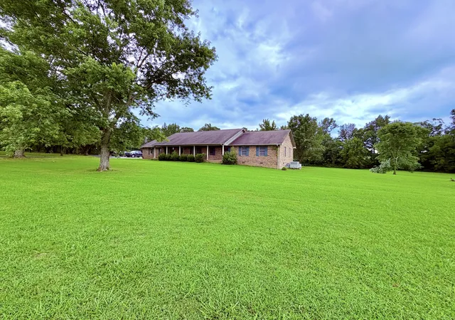 Single family home for sale at 1518 Highway 140 E, Puryear, TN 38251 | MLS# 3519068