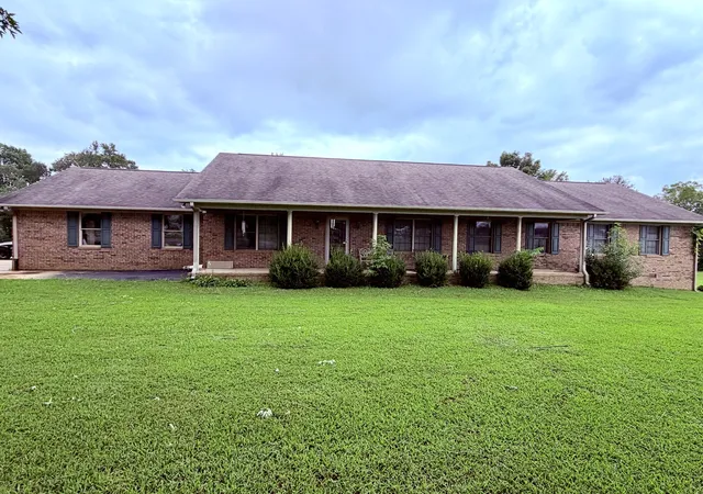 Photo 2 of Single family home for sale at 1518 Highway 140 E, Puryear, TN 38251 | MLS# 3519068 | Listing updated on 2026-09-11