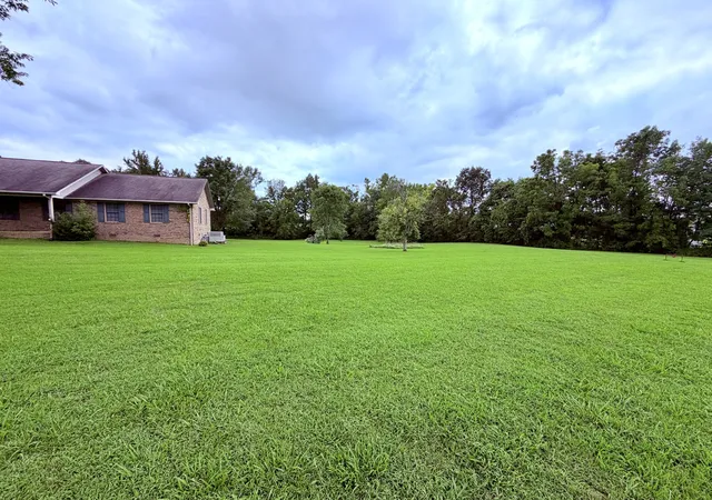 Photo 3 of Single family home for sale at 1518 Highway 140 E, Puryear, TN 38251 | MLS# 3519068 | Listing updated on 2026-09-11