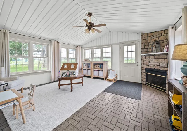 Photo 4 of Single family home for sale at 5150 Cadiz Rd, Hopkinsville, KY 42240 | MLS# 3520430 | Listing updated on 2026-09-10