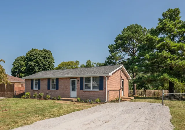 Photo 3 of Single family home for sale at 100 Karen Ray Ct, Antioch, TN 37013 | MLS# 3543158 | Listing updated on 2026-09-15