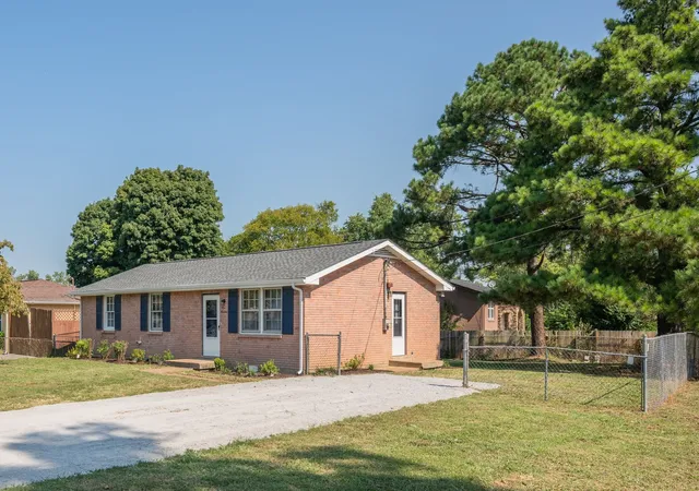 Photo 3 of Single family home for sale at 100 Karen Ray Ct, Antioch, TN 37013 | MLS# 3543158 | Listing updated on 2026-09-15