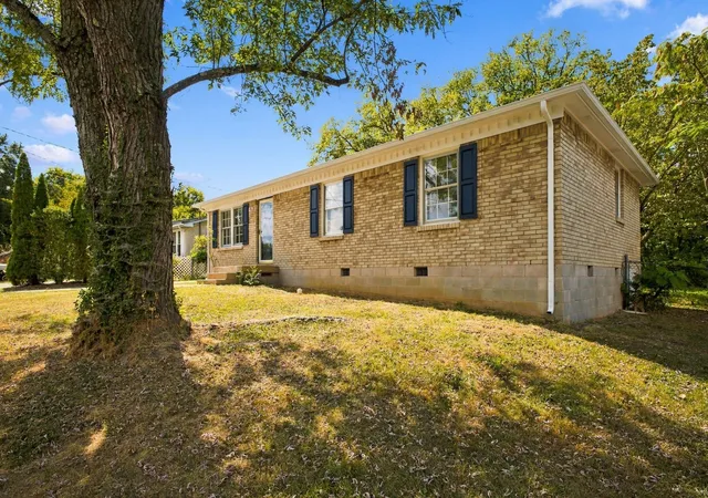 Photo 2 of Single family home for sale at 129 Karen Ray Ct, Antioch, TN 37013 | MLS# 3592155 | Listing updated on 2026-09-15