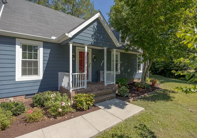 Photo 3 of Single family home for sale at 1407 Glade Ct, Franklin, TN 37069 | MLS# 3526570 | Listing updated on 2026-09-13